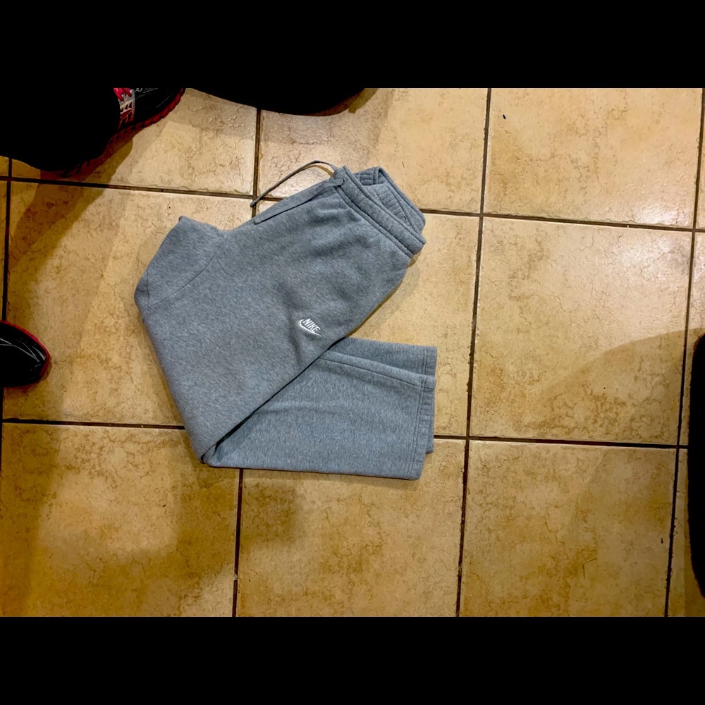 Nike joggers for men